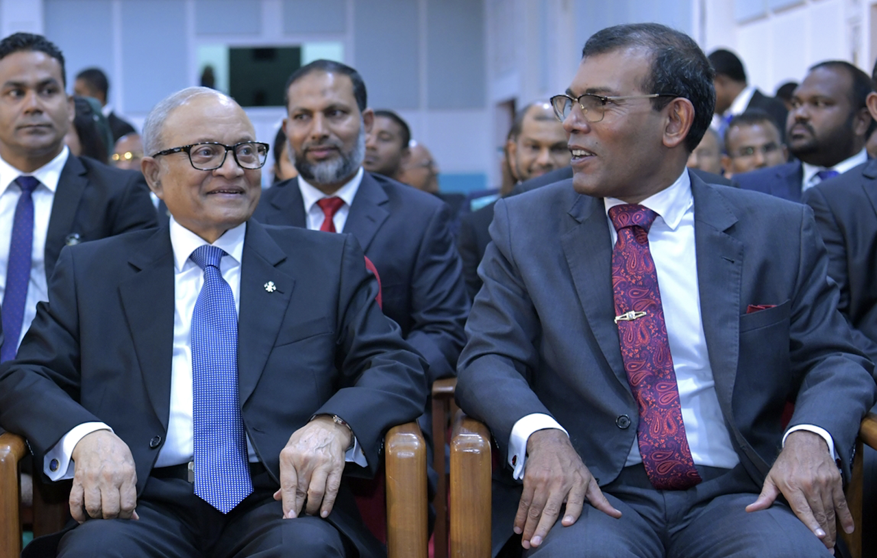 ޔޯގާގެ މައްސަލާގައި ރައީސް މައުމޫންގެ ރަޢުޔަށް ރައީސް ނަޝީދު ތާޢީދުކުރަށްވައިފި