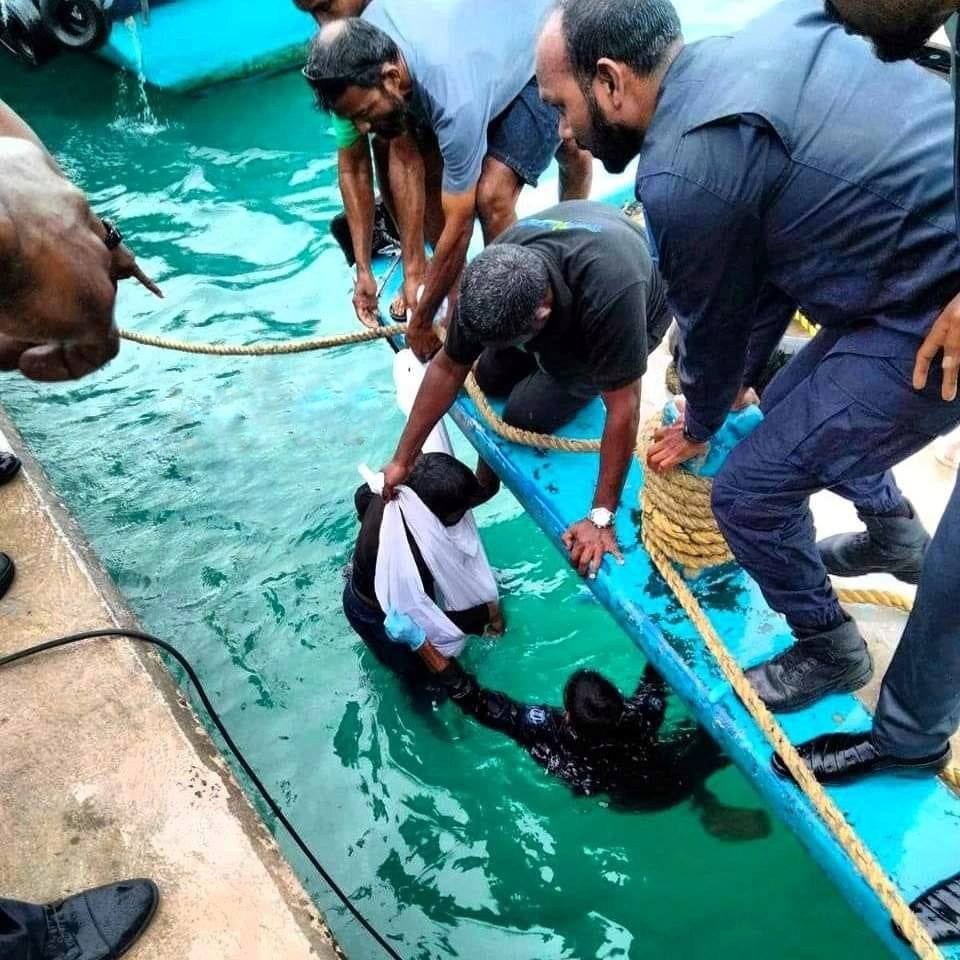 ކުޅުދުއްފުށީ ފަޅުތެރޭގައި މަރުވެފައި އޮއްވާ ފެނުނު މީހާގެ ހަށިގަނޑު ޕޯސްޓްމޯޓަމަށްފަހު މާލެ ގެނެސްފި