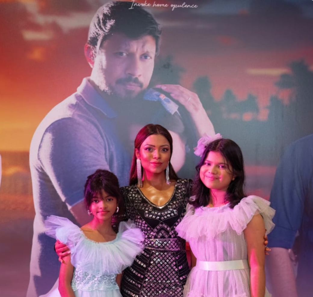 ސޮރީ އަދިވެސް ޝްވެކް ސިނަމާގައި