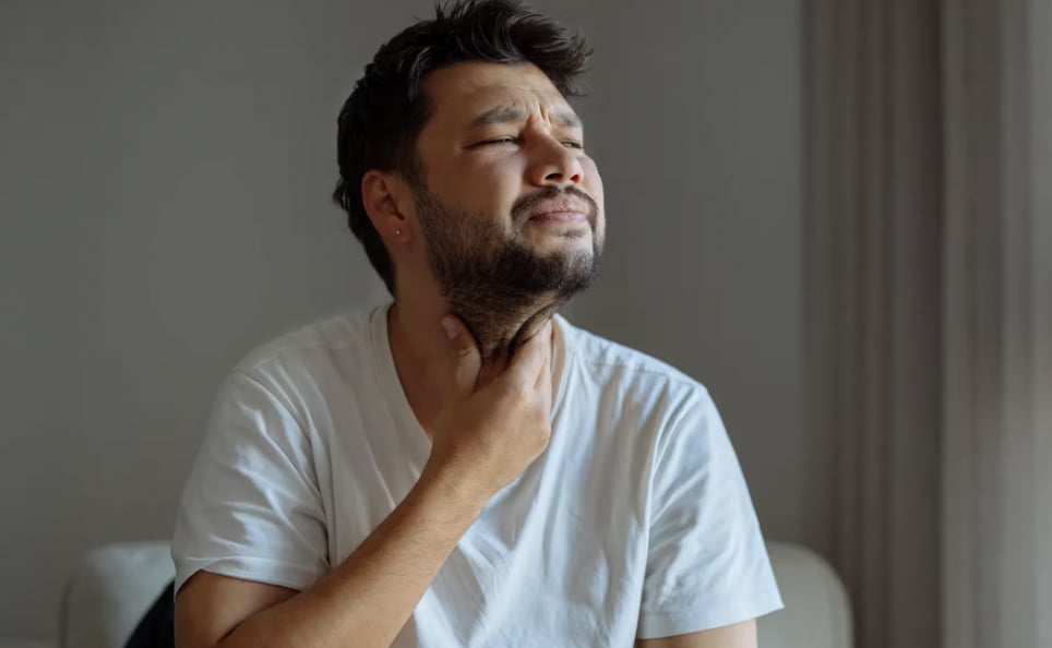 ހޭލާއިރު ކަރު ހިކިފައި ހުންނަނީ ކީއްވެ؟