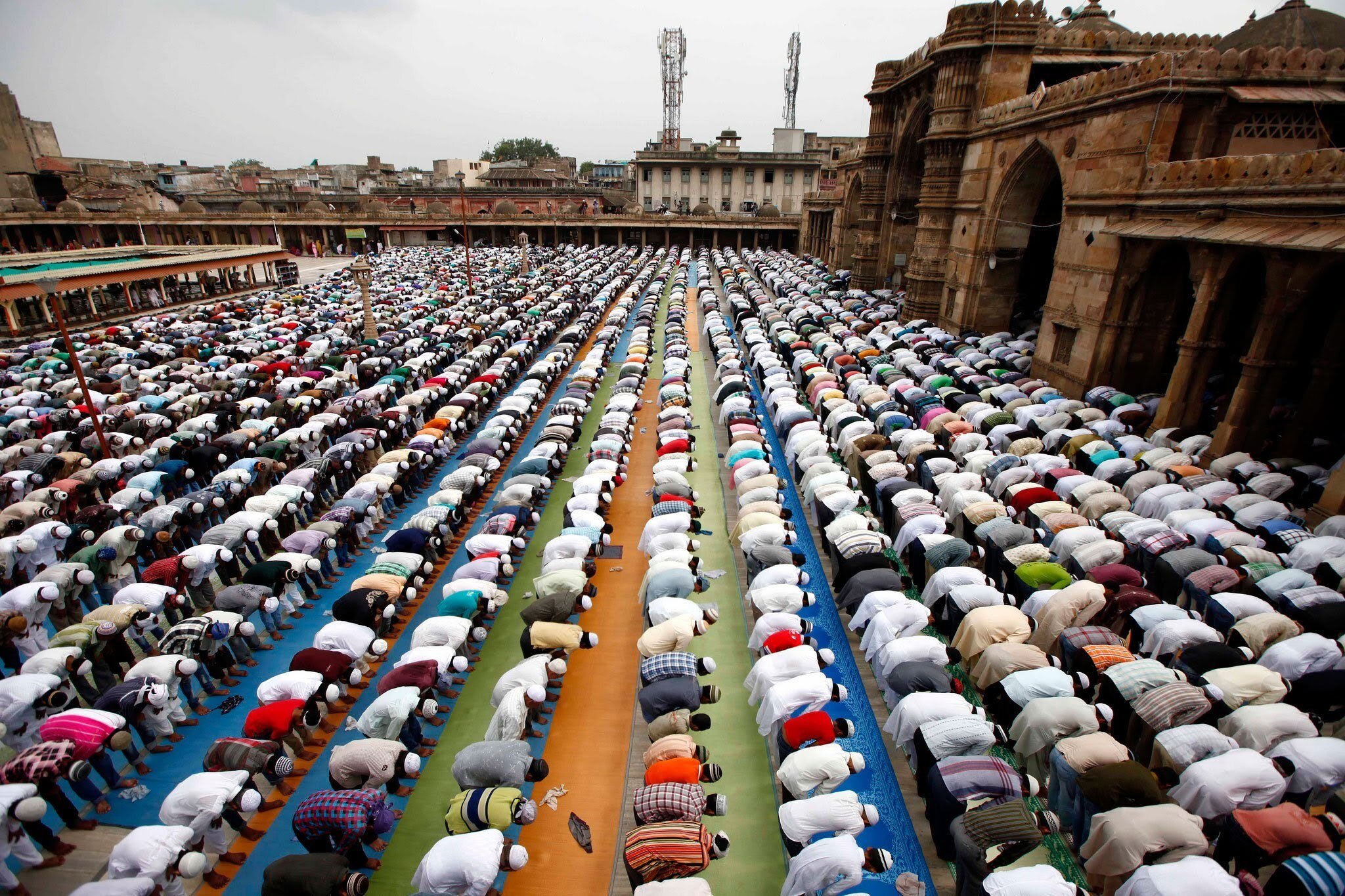 ބައެއް ގައުމުތަކުގެ ރޯދައަށް ތިބެނީ 11 ގަޑިއިރު؛ ބައެއް ގައުމުތަކުގައި 17 ގަޑިއިރު