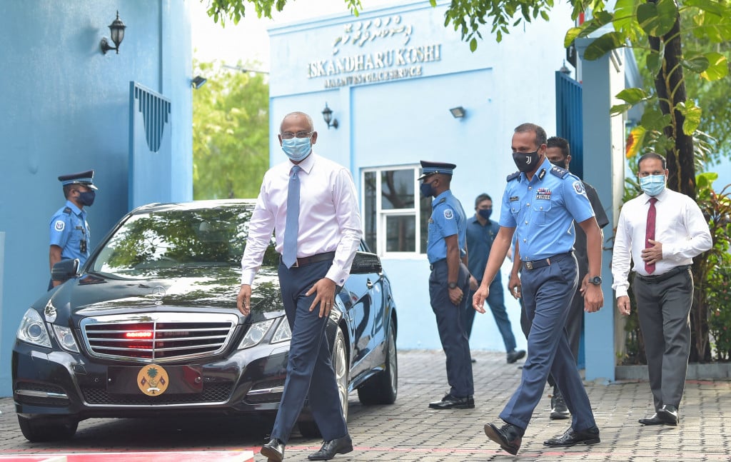 ރައީސް ޞާާލިޙާއި ސީޕީ ޙަމީދުގެ ފަހަތްޕުޅުގައި މިނިސްޓަރ އިމްރާން