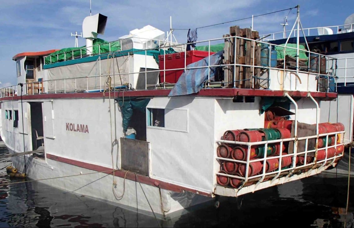 ގެއްލިގެން ހޯދަމުންދިޔަ ކޮލަމާ ބޯޓުގެ ކެޕްޓަން މަރުވެއްޖެ