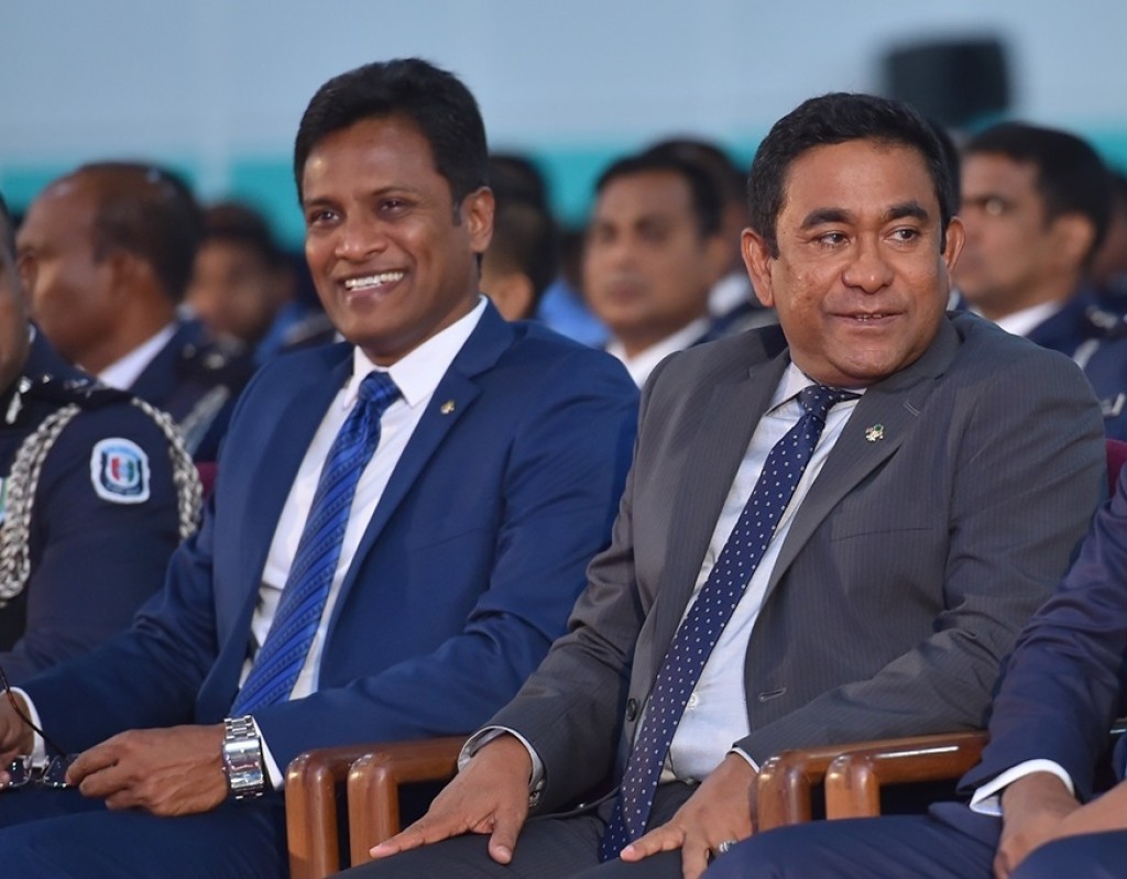 އުމަރު ނަސީރު ރައީސް ޔާމީންއާއިއެކު، ފޮޓޯ:ޕޮލިސް