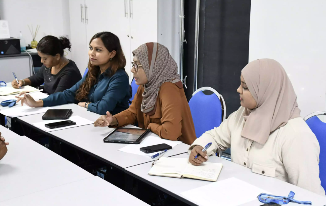 އެޗްއާރުސީއެމްގެ ބައްދަލުވުމެއްގެ ތެރެއިން