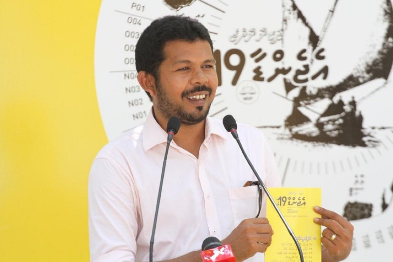 ވައްޑެގެ ސުވާލެއް ރާއްޕެއަށް: ކުރީ ސަރުކާރު ގޯސްވެގެންތަ މަހުލޫފަށް ވަޒީފާ ދެނީ؟