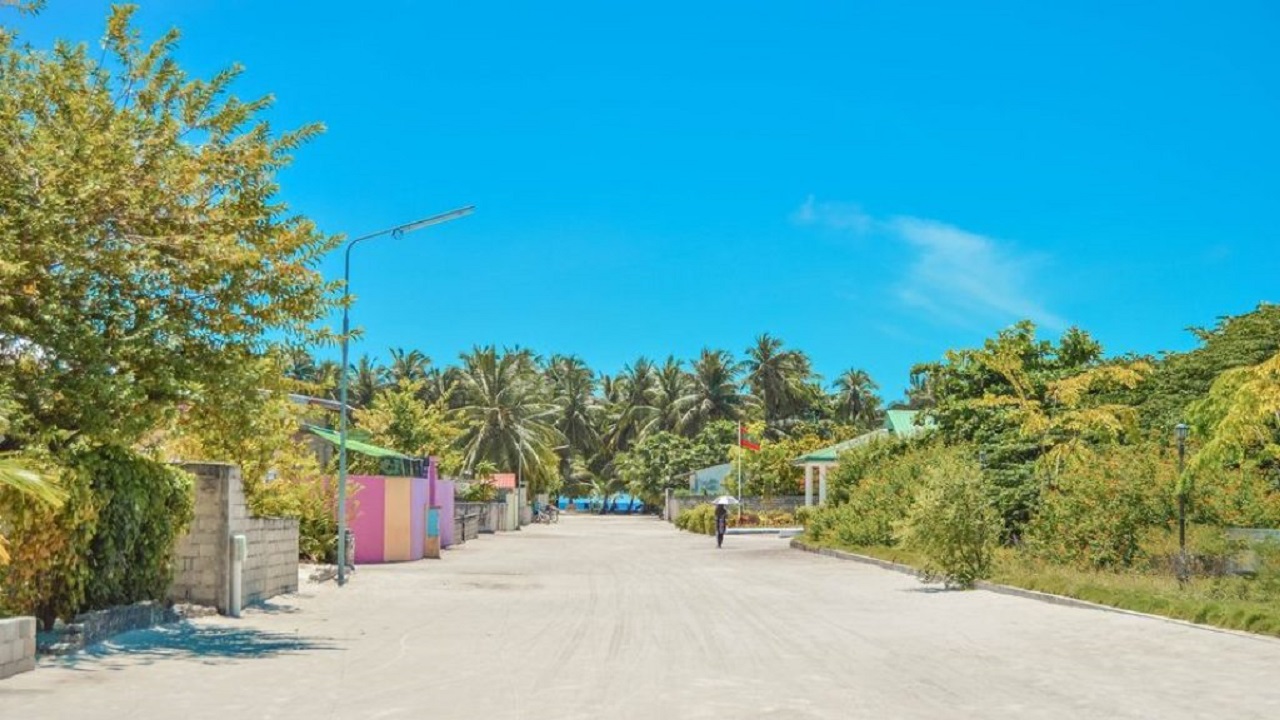 R. Vaadhoo island