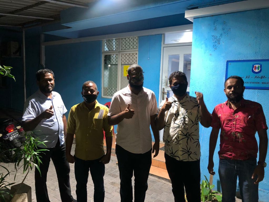 އިދިކޮޅުން ރޭ ބޭއްވި މުޒާހަރާގެ ތެރެއިން، ފޮޓޯ:ޕީޕީއެމް