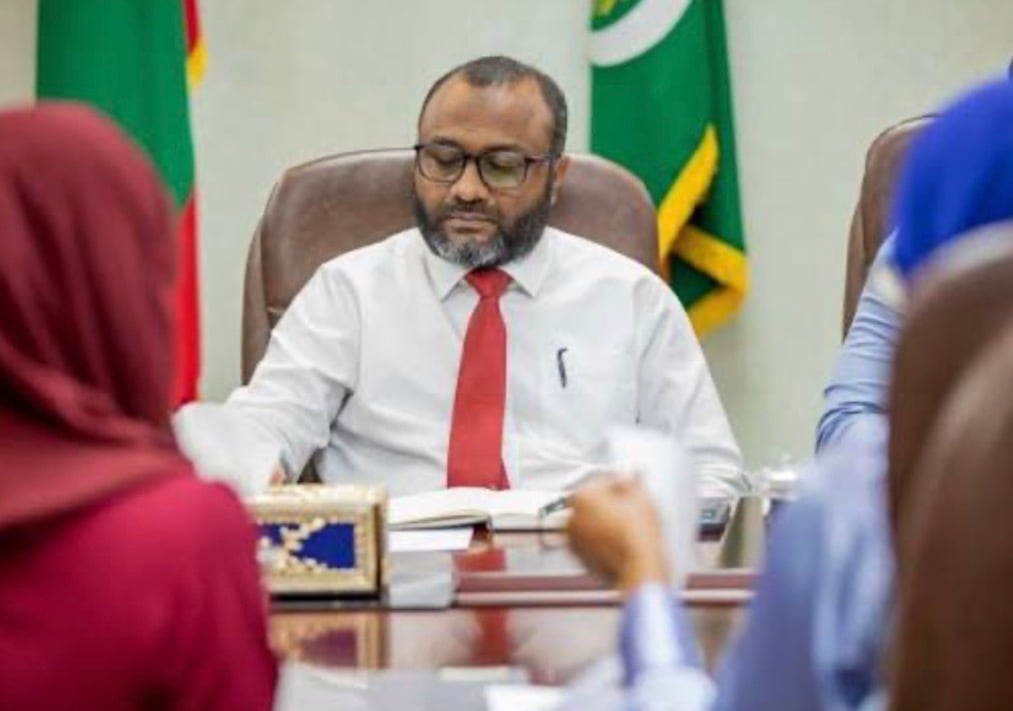 މައުލޫމާތު ދިނުމުގެ ބައްދަލުވުމަކަށް ހާޒިރުނުވުމުން އިސްލާމިކް މިނިސްޓްރީ ޖޫރިމަނާކޮށްފި