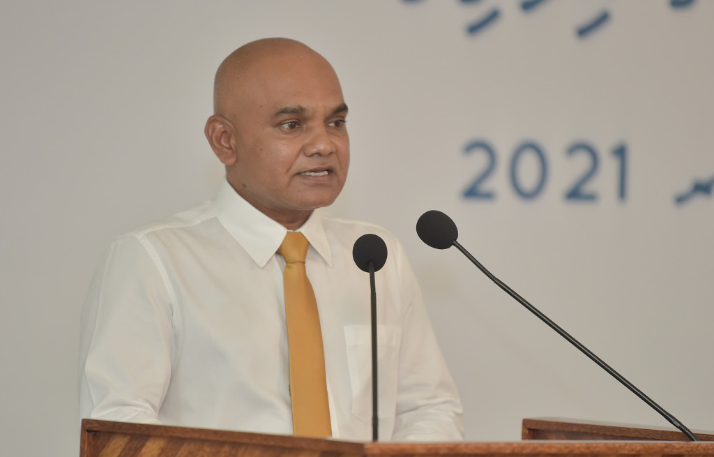 އެމްޑީޕީ ޕާލިމެންޓަރީ ގްރޫޕްގެ ކުރީގެ ލީޑަރ އަދި އަލިފުށީ ދާއިރާގެ ކުރީގެ މެމްބަރު މުހައްމަދު ރަޝީދު ހުސައިން