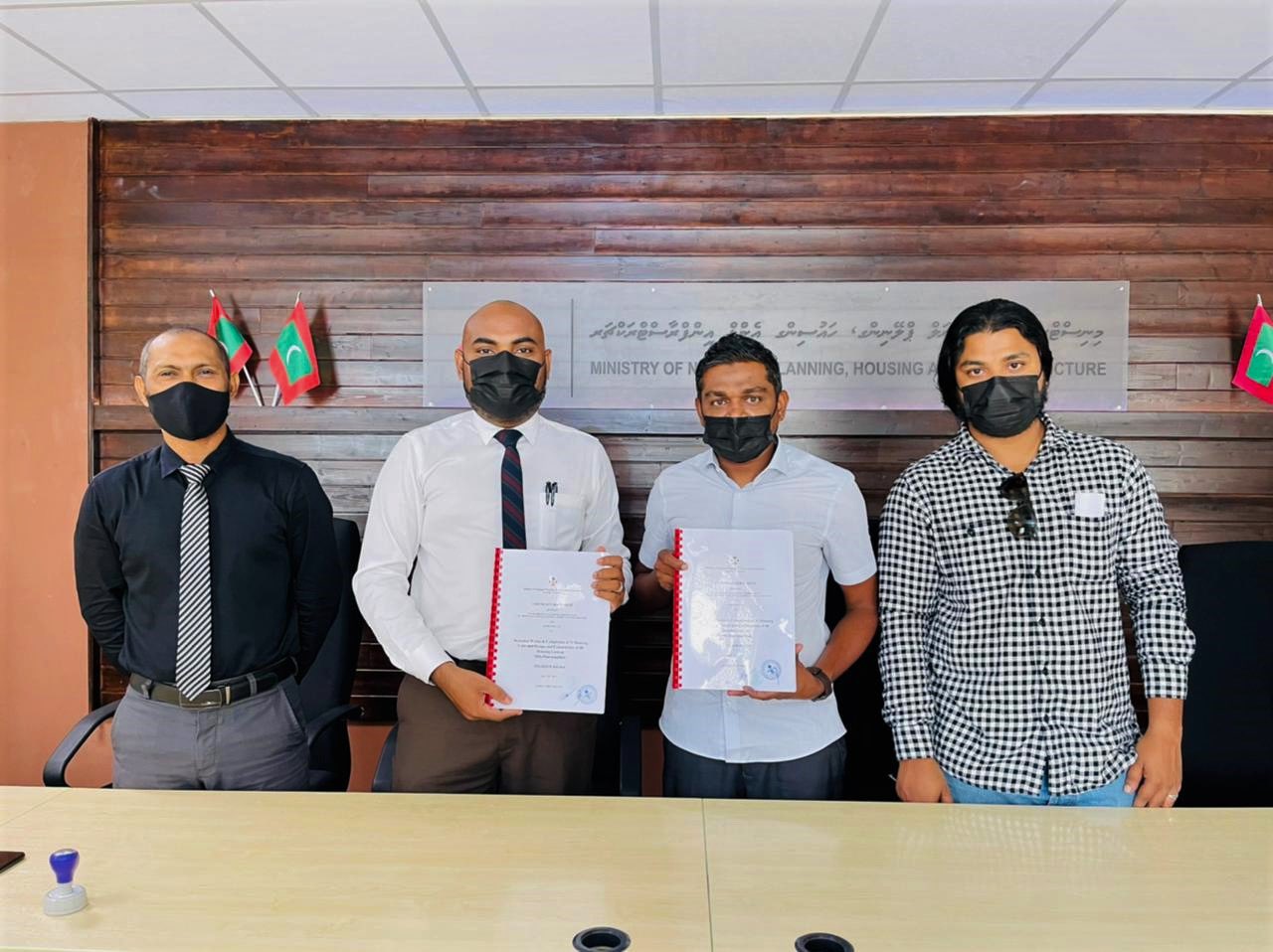 ހައުސިންގ މަޝްރޫޢުތަކުގައި ސޮއިކުރުމަށް މިއަދު ބޭއްވި ރަސްމިއްޔާތުގެ ތެރެއިން