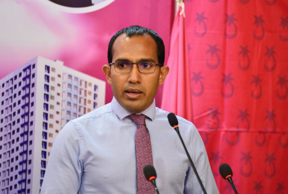 ރައްޔިތުންގެ ކަންކަން ވަކިގޮތަކަށް ނިންމީމާ ހަދިޔާ ދެވޭނެކަމަށް ބުނުމަކީ ޤާނޫނީ ކުށެއް: މަލީހް