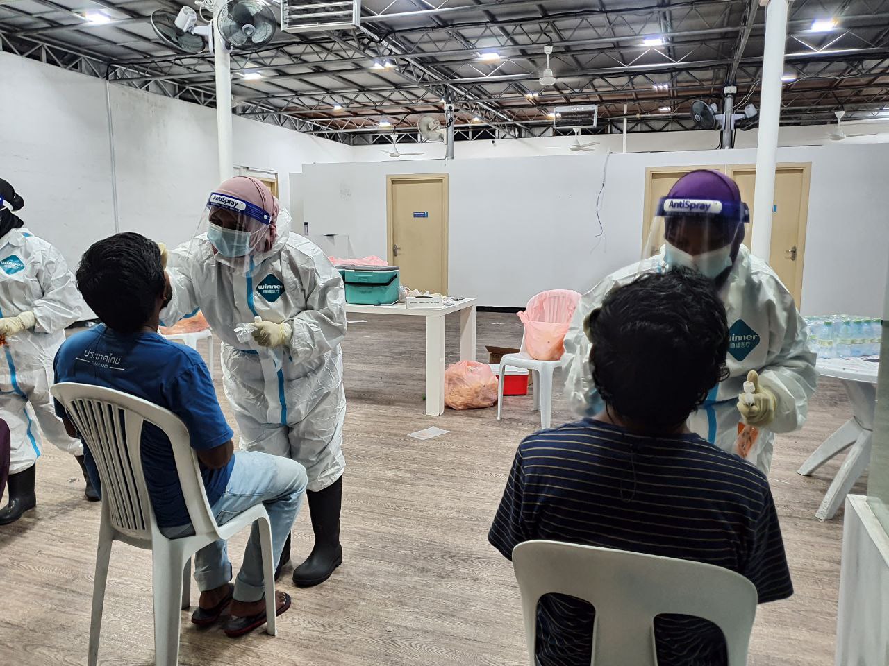 Samples taking for Covid testing in Male' City. Photo: Shah, Ras Online.