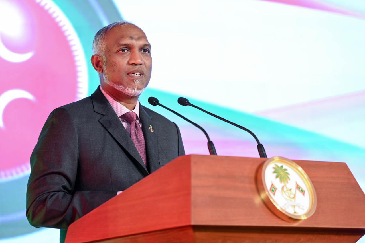 ކިޔެވުމާއި ވަޒީފާގެ ފުރުސަތު ނެތް ޒުވާނުން، ޕޮލިހާއި ސިފައިންގެ ޚިދުމަތަށް ނެރެނީ