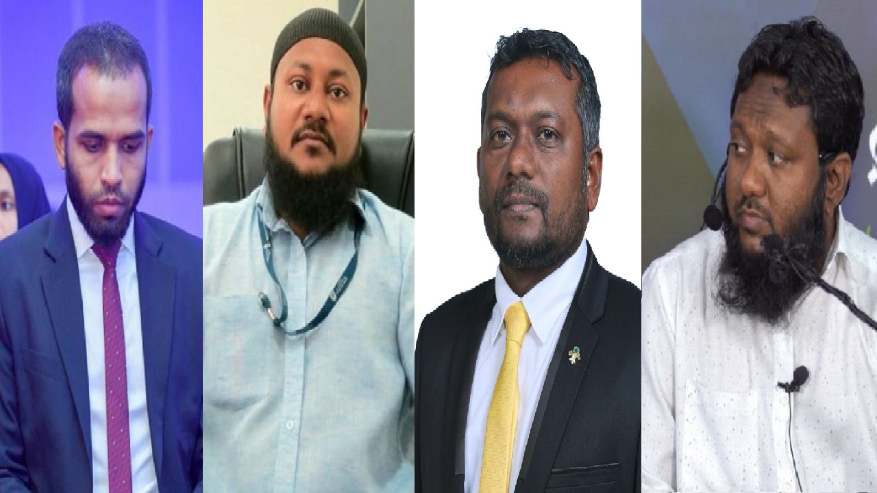 (Right to Left) Abdulla Bin Mohamed Ibrahim, Minister of Economics Fayyaz Ismail, Sheikh Ali Zaid and Former Senior Judge, Ahmed Hailam.