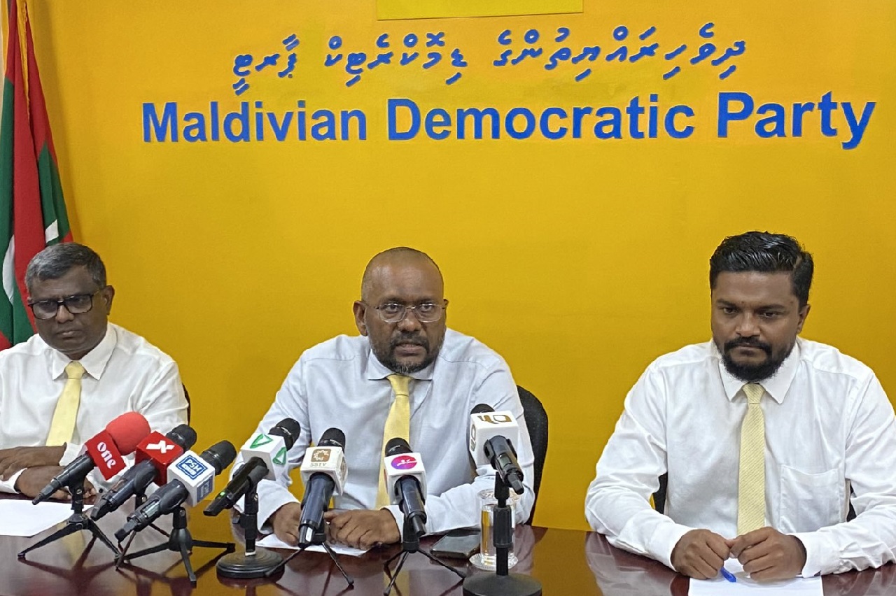 ރިހޭ ދަތެއް ހެނދުނު ހޭލިއިރު ވެއްޓިފައި އޮތްކަމުގެ އިޙްސާސް ކުރެވިއްޖެ: ފައްޔާޒު