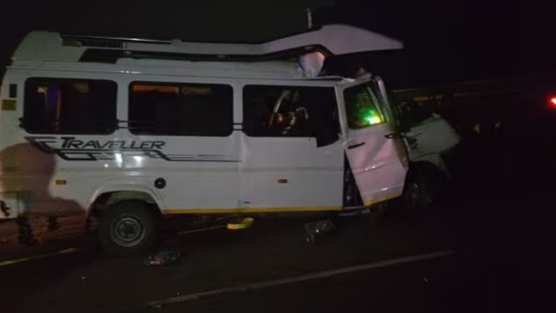 އިންޑިއާގައި ބަސް އެކްސިޑެންޓެއް ހިނގައި 15 މީހުން މަރު