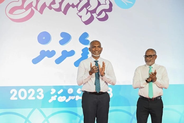 އަބްދުއް ރަހީމް ރައީސް ޑރ. މުހައްމަދު މުއިއްޒުއާއެކު--