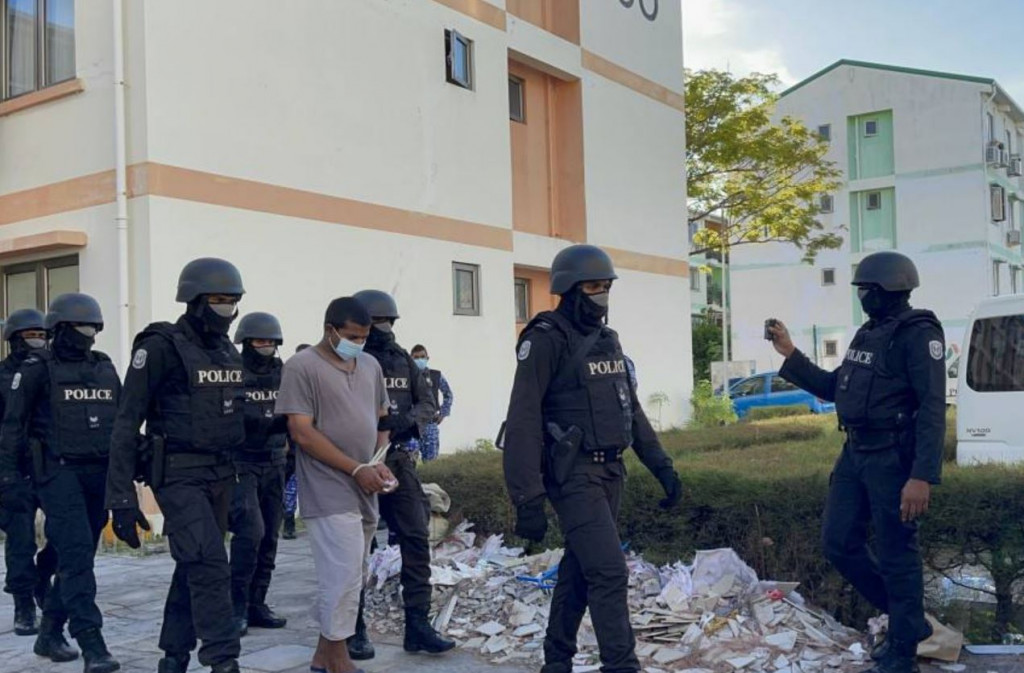 ބޮމުގެ ހަމަލާ: 4 މީހުންގެ ބަންދުގެ މުއްދަތު އިތުރުކޮށްފި