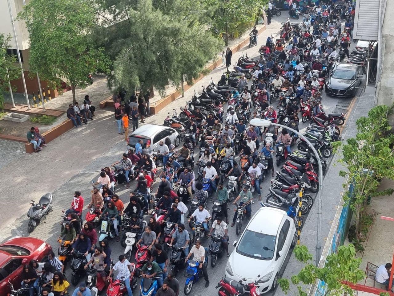 "މަގޭ ނަބިއްޔާ" ގެ ނަމުގައި ބޭއްވި ސައިކަލު ބުރުގައި އެތައްސަތޭކަ ބަޔަކު ބައިވެރިވެއްޖެ