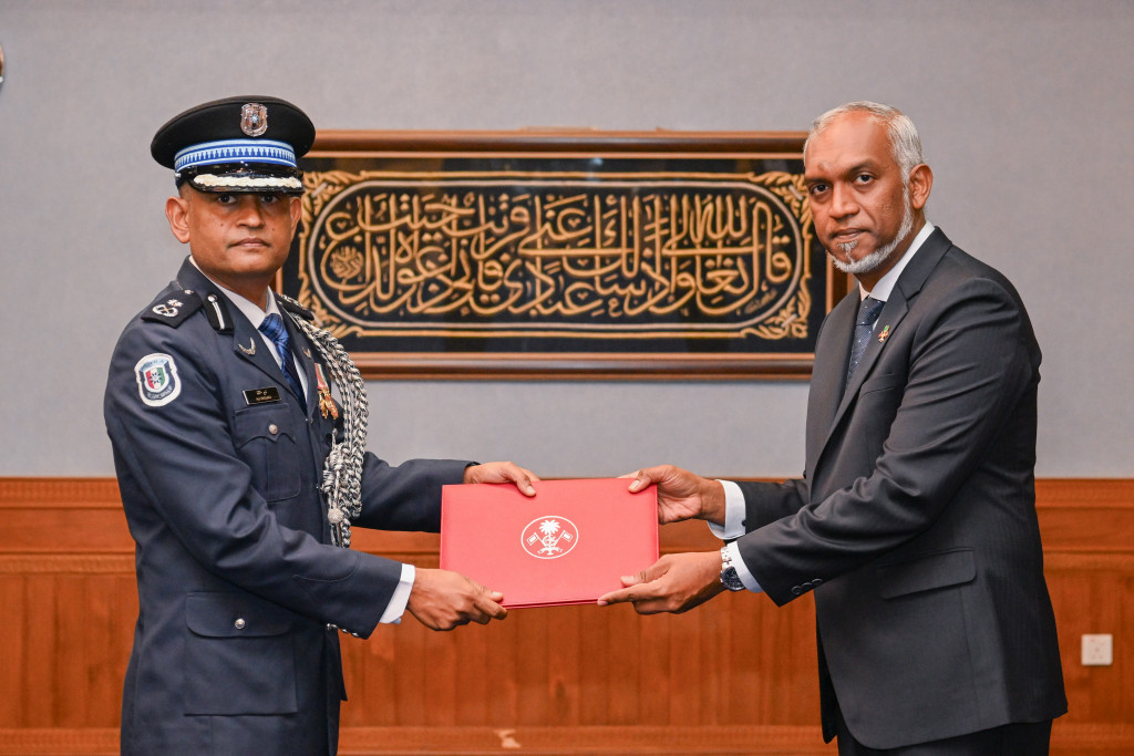 ކުރީގެ ސީޕީ ސުޖާއު އަދި ރައީސް މުޢިއްޒު