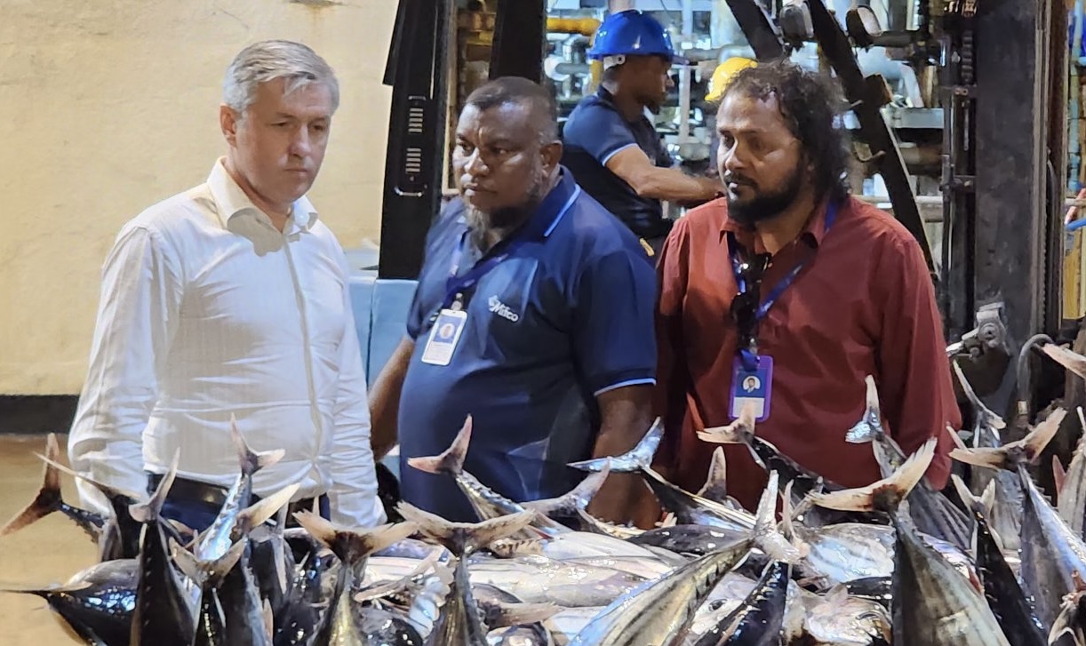 މިފްކޯގެ ކުރީގެ ސީއީއޯ ޑރ. ވިޓާލީ ލިއުބިމޮވް (ވ)