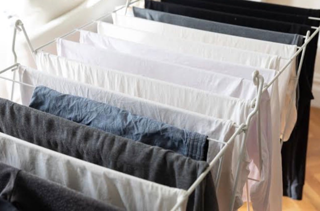 ގޭތެރޭގައި ހިއްކަން އަޅާފައި ހުރި އެއްޗެހި-