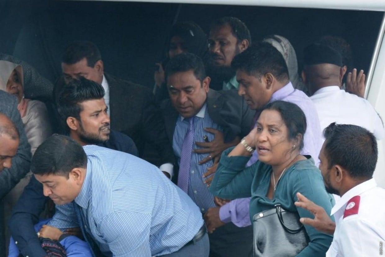 ރިޔާސީ ލޯންޗުކޮޅުގައި ބޮންހަރުކުރި ފަހުން ރައީސް މައުމޫން އެލޯންޗުން މާލެއަށް ދަތުރު ކުރެއްވި: ޔާމީން