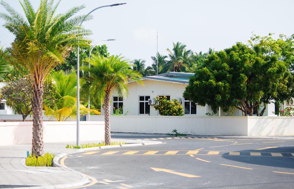 މިލަންދޫގެ މަގުތައް ނިމި، ކުޑަހުވަދޫގެ މަގު ހެދުން ބާރު ސްޕީޑުގައި ކުރިއަށް