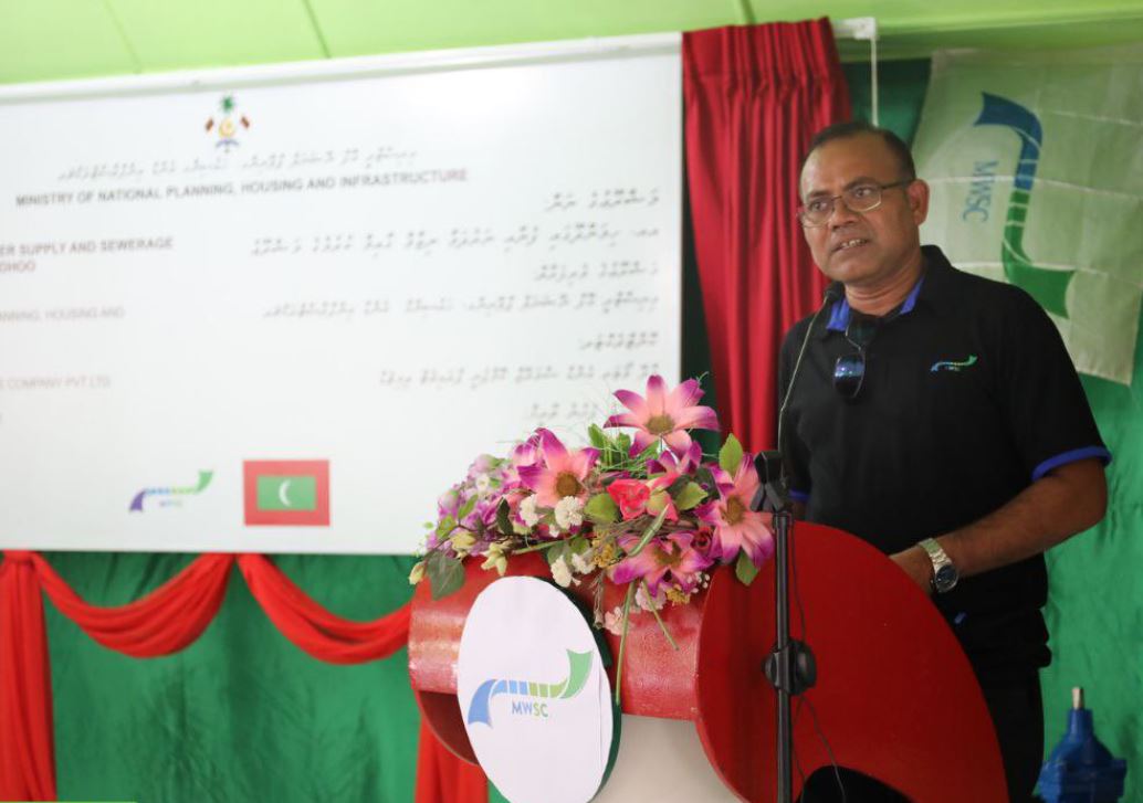 ފެނާއި ނަރުދަމާ ގުޅުމަށް ހިމަންދޫ ކޮންމެ ގެއަކަށް 3 ލައްކައަށްވުރެގިނަ ރުފިޔާ ހޭދަކުރާނެ: ޝާހު