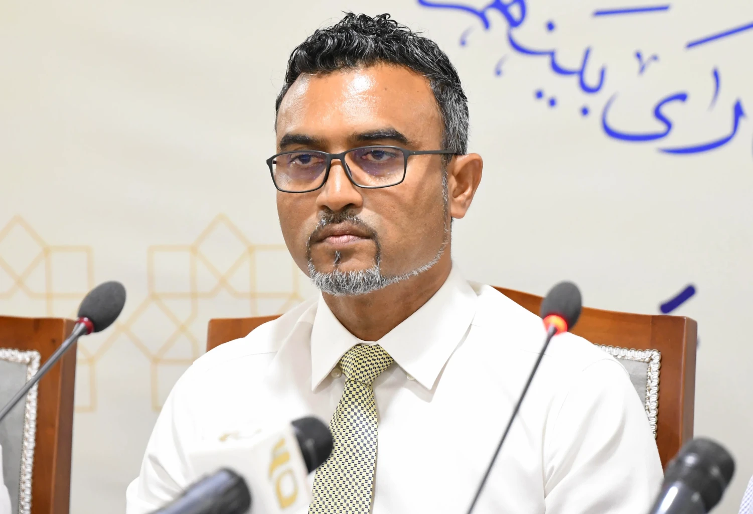 ފަނޑިޔާރުން ވަކިކުރަން ކޮމެޓީން ނިންމީ ޚުދުމުހުތާރުކޮށް؛ ރިޕޯޓް އަނބުރާ ކޮމިޓީއަށް ފޮނުވާލާ: ނާޒިލް