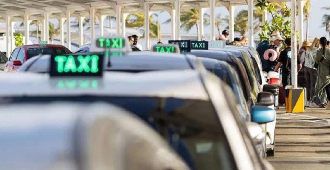 ވީއައިއޭގައި ހަމަނުޖެހުން ހިންގި ބިދޭސީންތަކަކަށް ނަސޭހަތްދީ ދޫކޮށްލައިފި