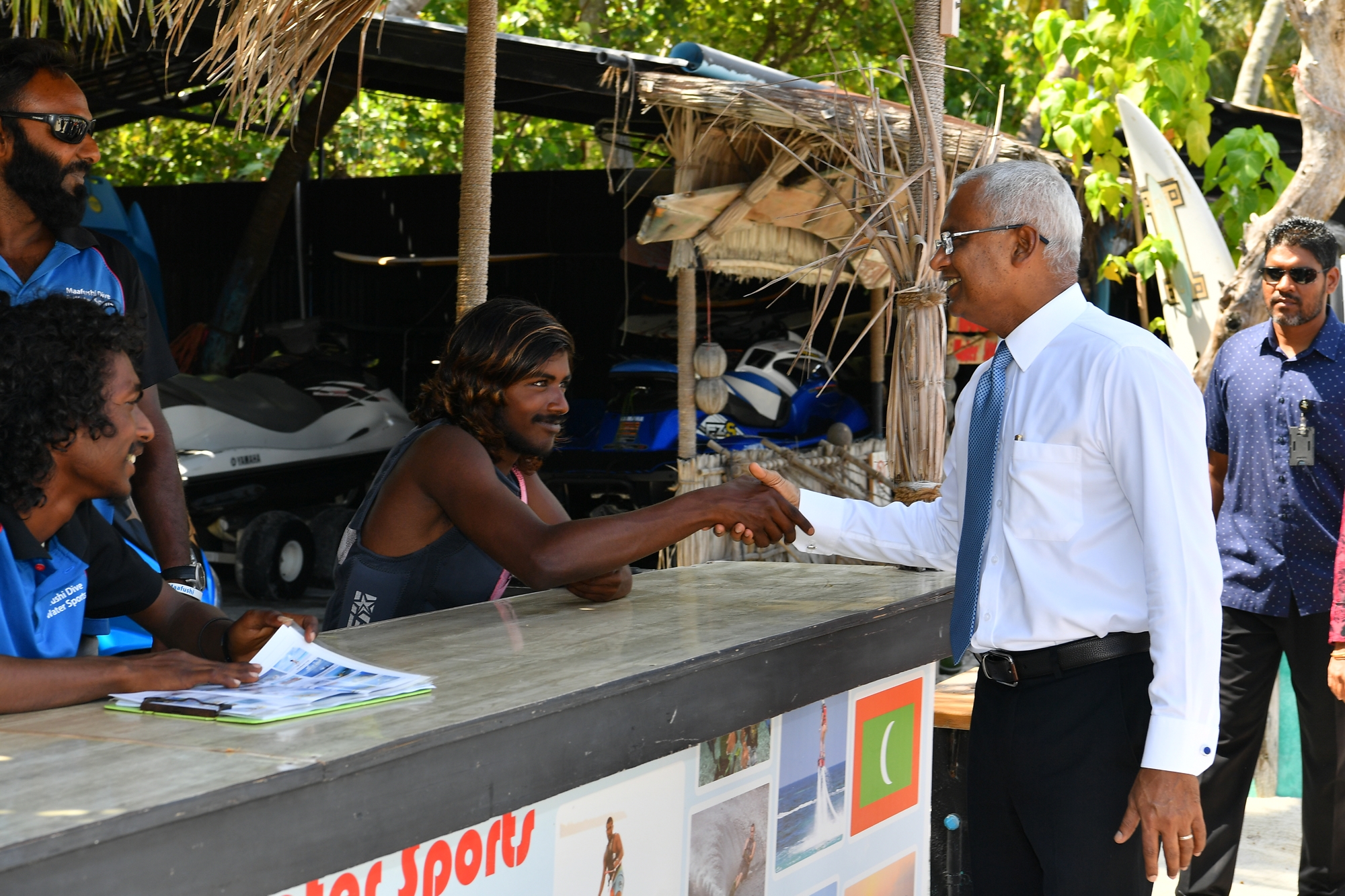 އީދު ފާހަގަކުރުމަށް ރައީސް ސާލިހު މާފުށްޓަށް
