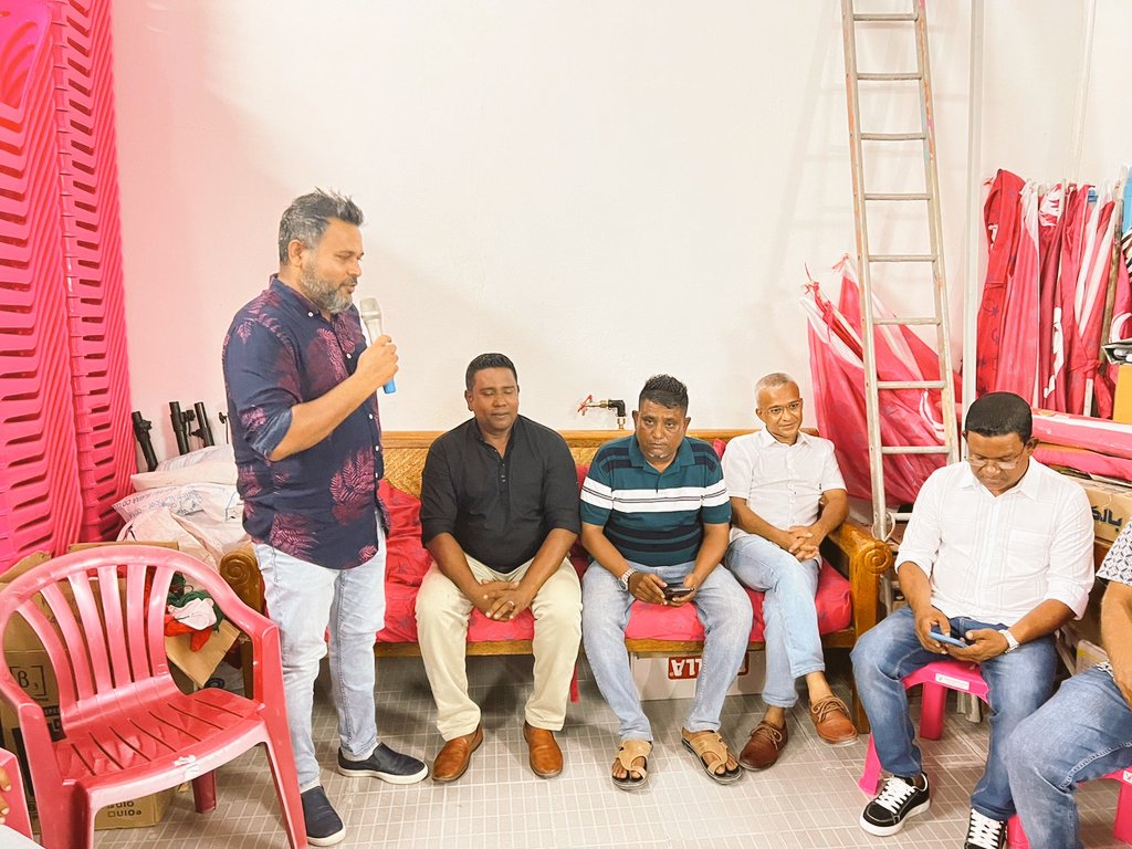 ނައިފަރު ދާއިރާގެ މެންބަރު އަޙްމަދު ޝިޔާމް (ވ)