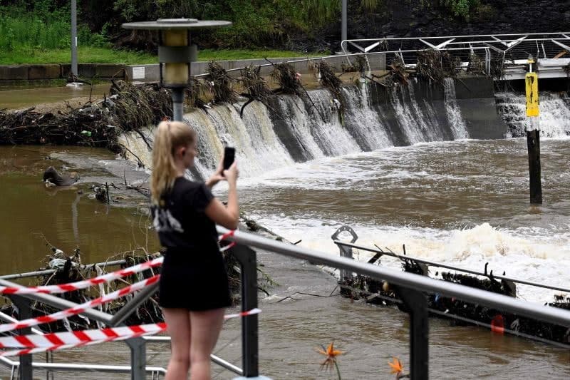 Overflowing Parramatta River after heavy rain lashed eastern Australia, causing flash flooding and a string of emergency warnings up and down the Pacific coast. (Photo: AFP)