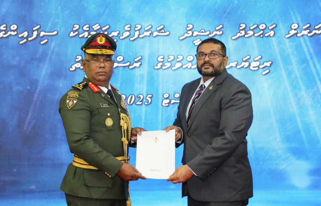 ބްރިގޭޑިއާ ޖެނެރަލް ނަޝީދު ސިފައިންގެ ހިދުމަތުން ރިޓަޔަރ ކުރައްވައިފި