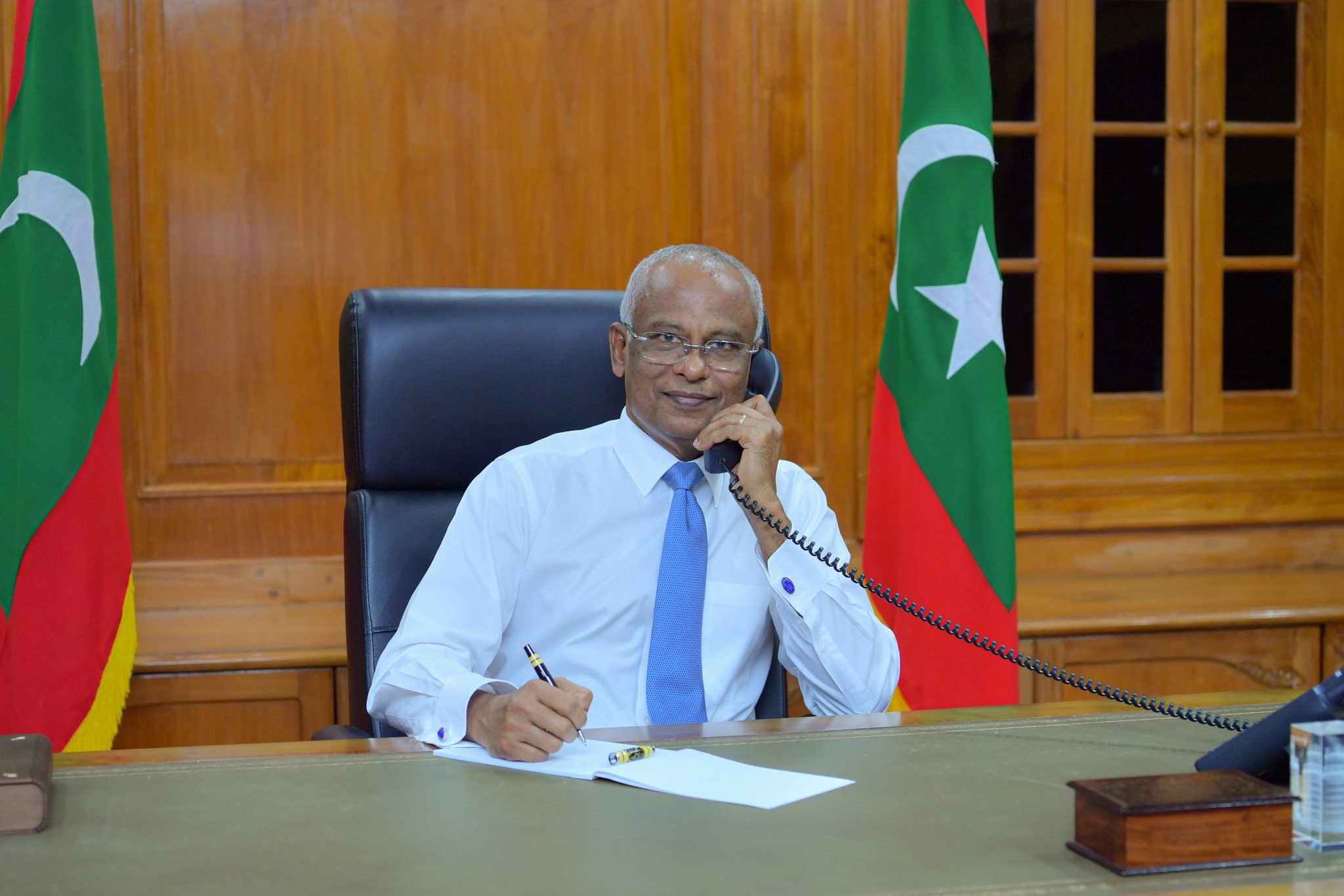 މަރުޙަބާ ކިޔުމަށް ރައީސް ޞާލިޙް ގުޅުއްވި: ރައީސް ނަޝީދު