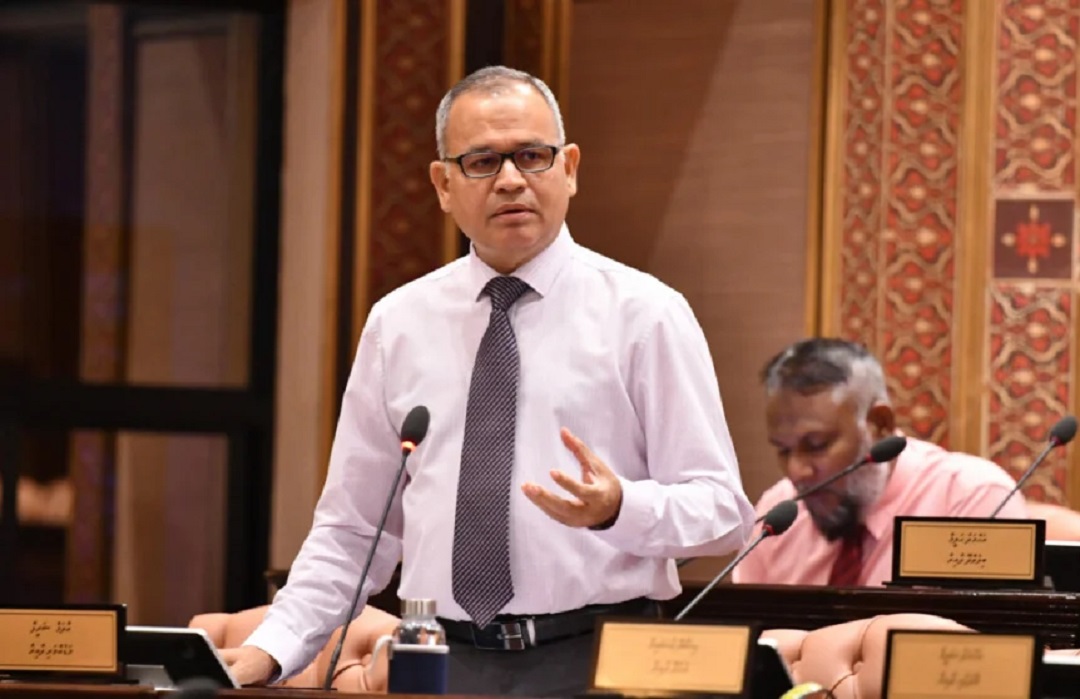 ރައީސްގެ ސިޓީ ހާމަކުރަން ހުށަހެޅި މައްސަލަ ބޭރުކޮށްލައިފި