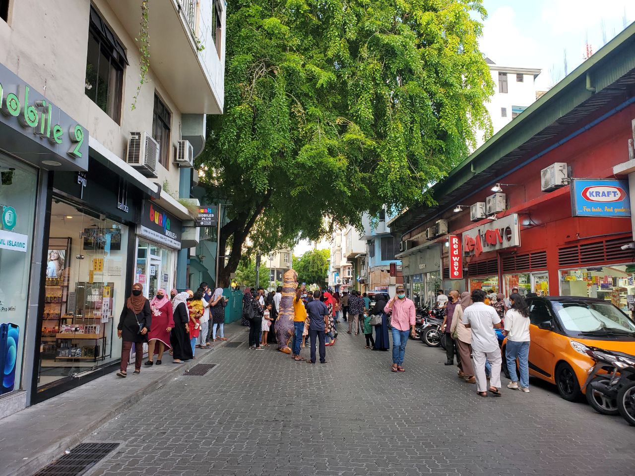 މާލޭގެ ދެ ސަރަހައްދެއްގައި ހިނގި މާރާމާރީތަކެއް އަނިޔާވި ބަޔަކަށް ފަރުވާ ދެނީ