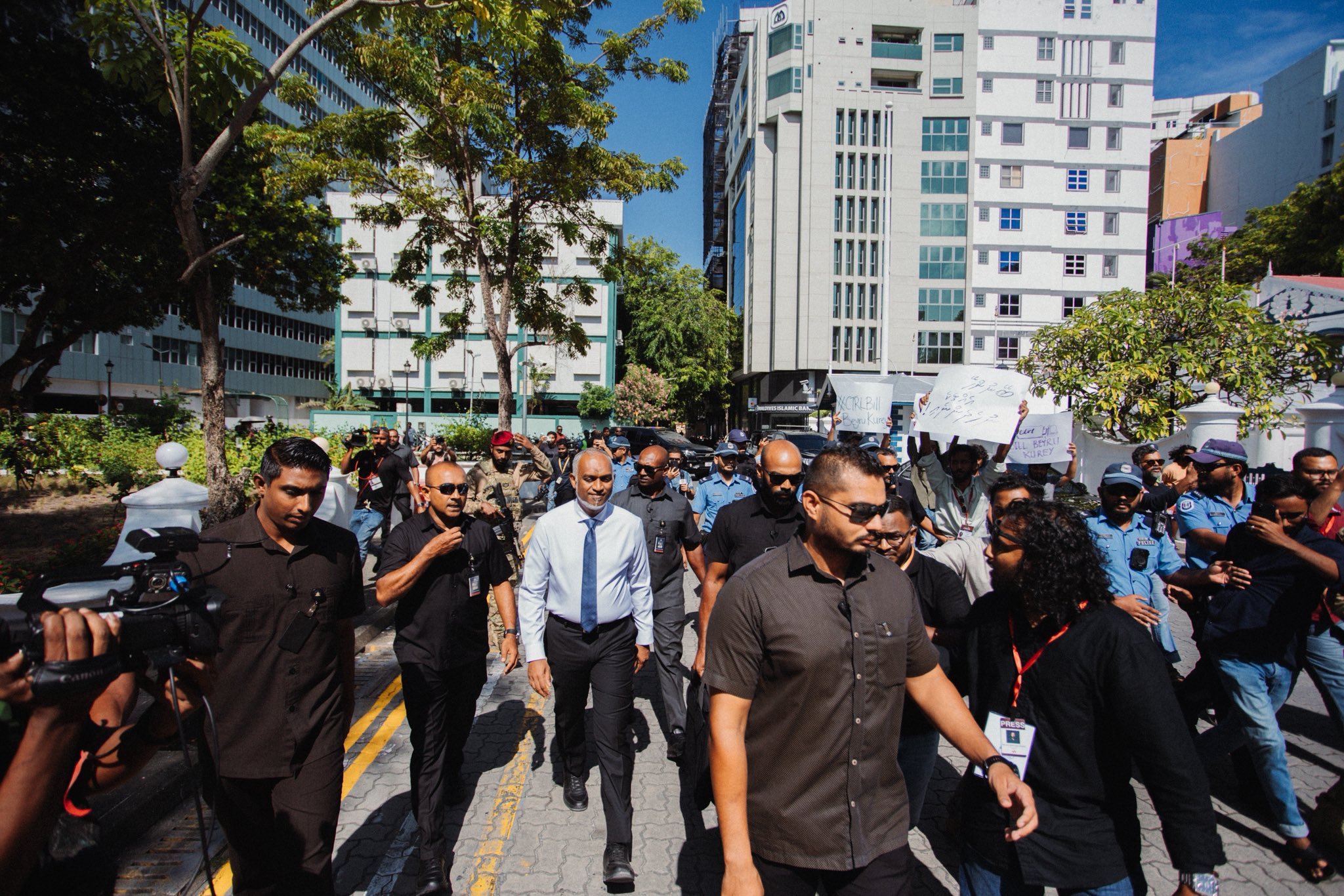 މި ސަރުކާރަކީ 100 އިންސައްތަ ޕްރޯ މީޑިއާ ސަރުކާރެއް: ރައީސް