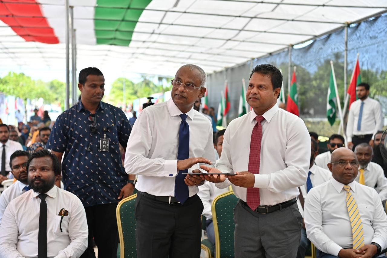 President Solih inaugurating the new powerhouse and administrative building of  Ga. Nilandhoo Island.