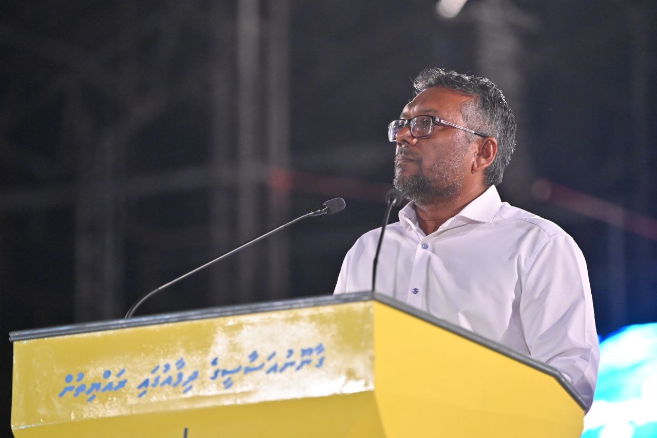 އެސްއީޒެޑް ގާނޫނަށް ގެންނަ ބަދަލުން ދައުލަތުގެ އާމްދަނީން ބޮޑު ބައެއް ގެއްލި ޓޫރިޒަމް އަށް ގެއްލުންވާނެ: ފައްޔާޒު