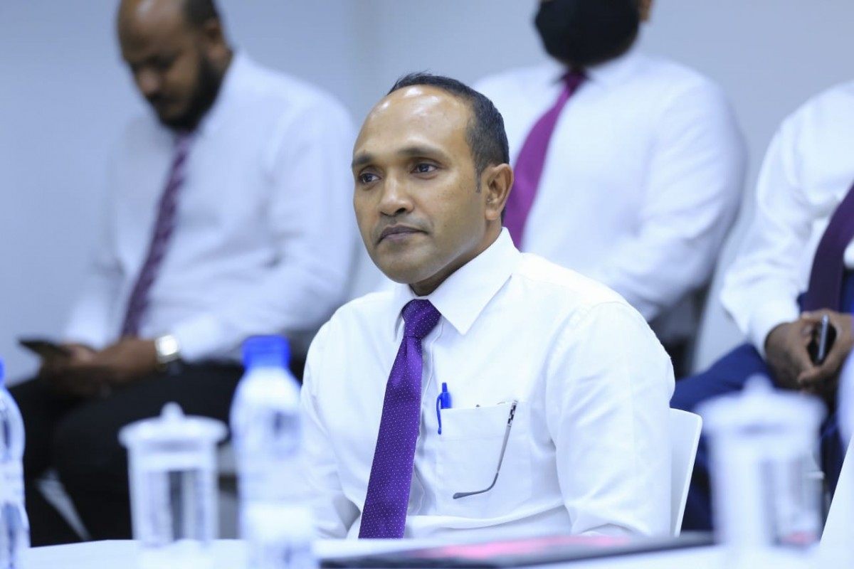 ސަލްމާން މިސްކިތުގެ ހުކުރު ލައިވް ނުކުރި ކަމަށް ވިދާޅުވުމުން ބޭޒާރުވީ ޑރ. ޖަމީލު!