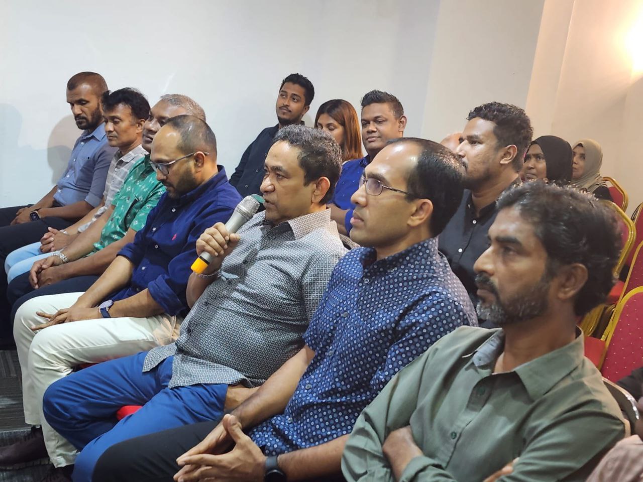 ރައީސް ޔާމީން ޕީއެންއެފްގެ ހަރުގެ ބައްދަލުވުމެއްގައި