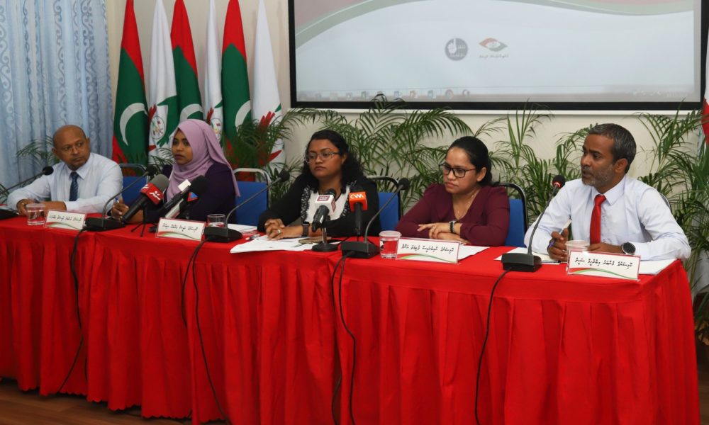 އޭސީސީގެ ރައީސާއި، ކޮމިޝަންގައި ބާކީތިބި މެމްބަރުންވެސް އިސްތިއުފާ ދެއްވައިފި