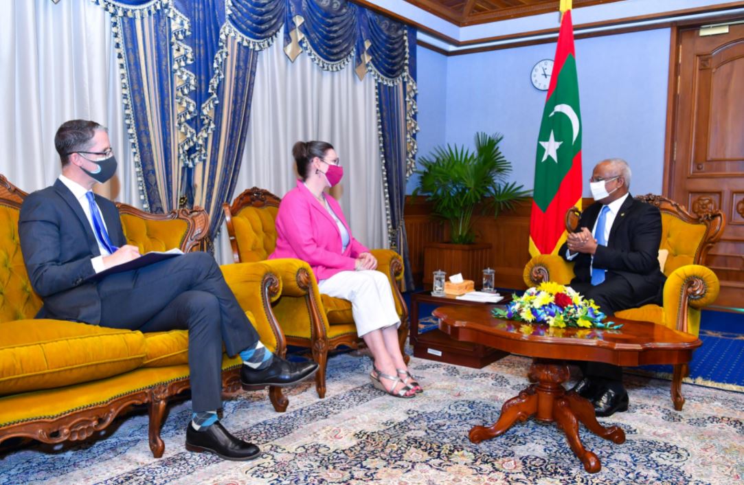 އެމެރިކާ ސަފީރުގެ ތައުރީފް ރައީސް ސާލިހަށް!