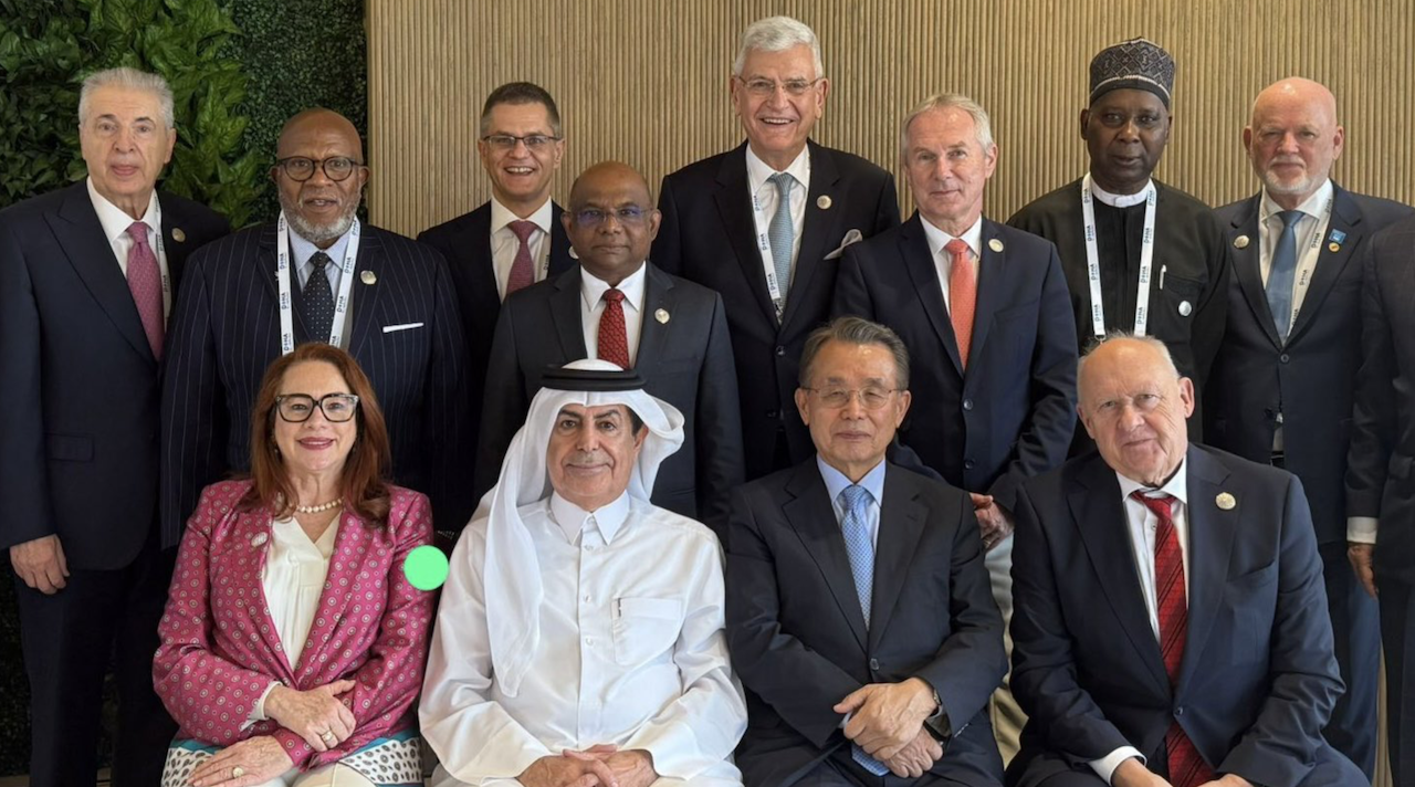 އދގެ އާއްމު މަޖިލީހުގެ ރައީސުންގެ ކައުންސިލްގެ ބައްދަލުވުމުގައި ޝާހިދު ބައިވެރިވެވަޑައިގެންފި