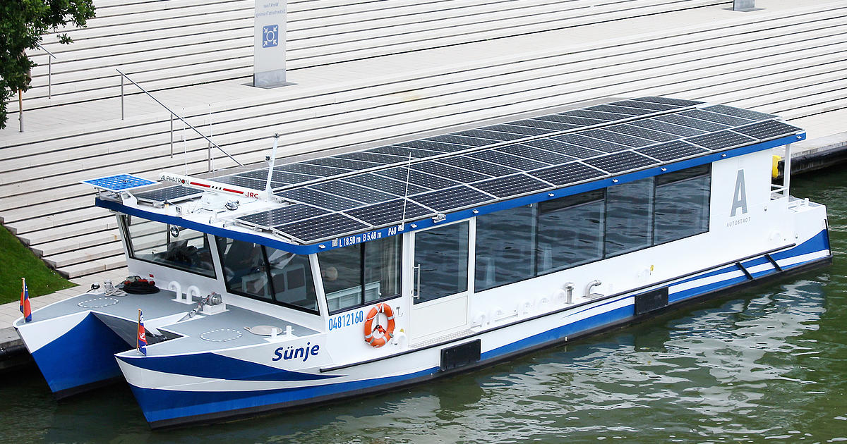 އިއާދަކުރަނިވި ހަކަތައިން އޮޕަރޭޓްކުރާ ފެރީއެއް ބަންނަން ބީލަމަށް