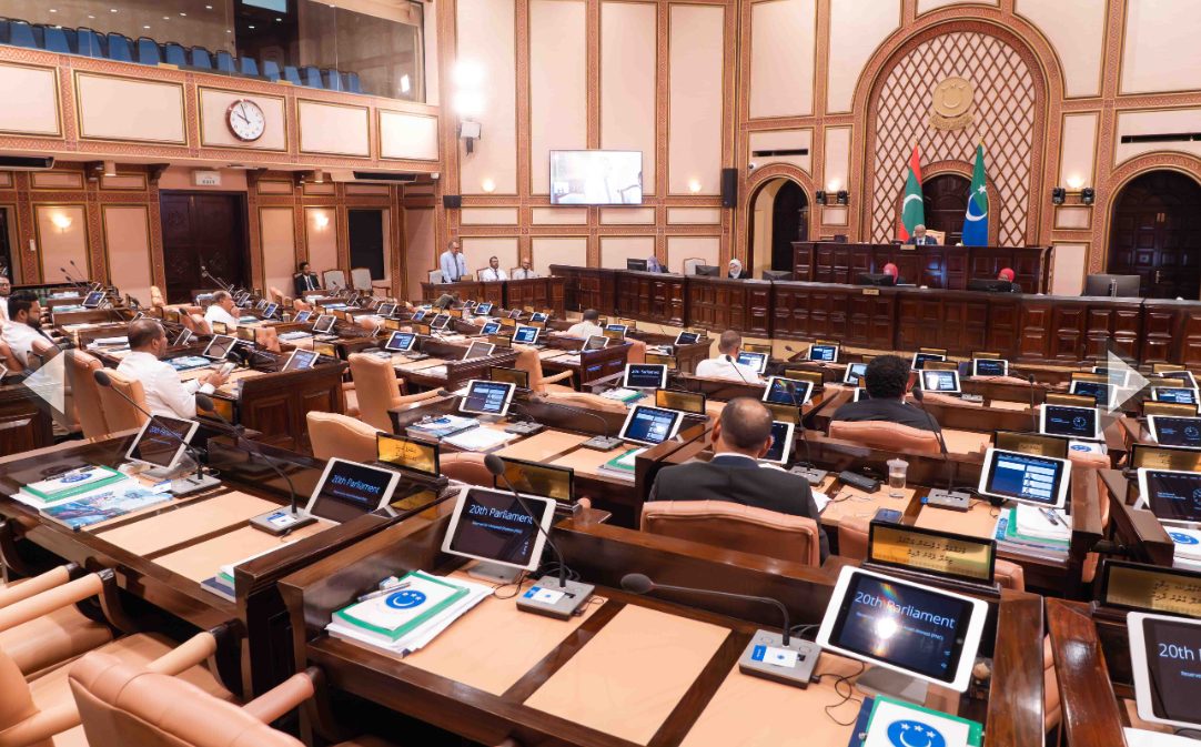 ކައުންސިލަރުންގެ އަދަދު މަދުކުރާ ބިލު ބަލައިގަނެ ވަގުތީ ކޮމިޓީއަކަށް