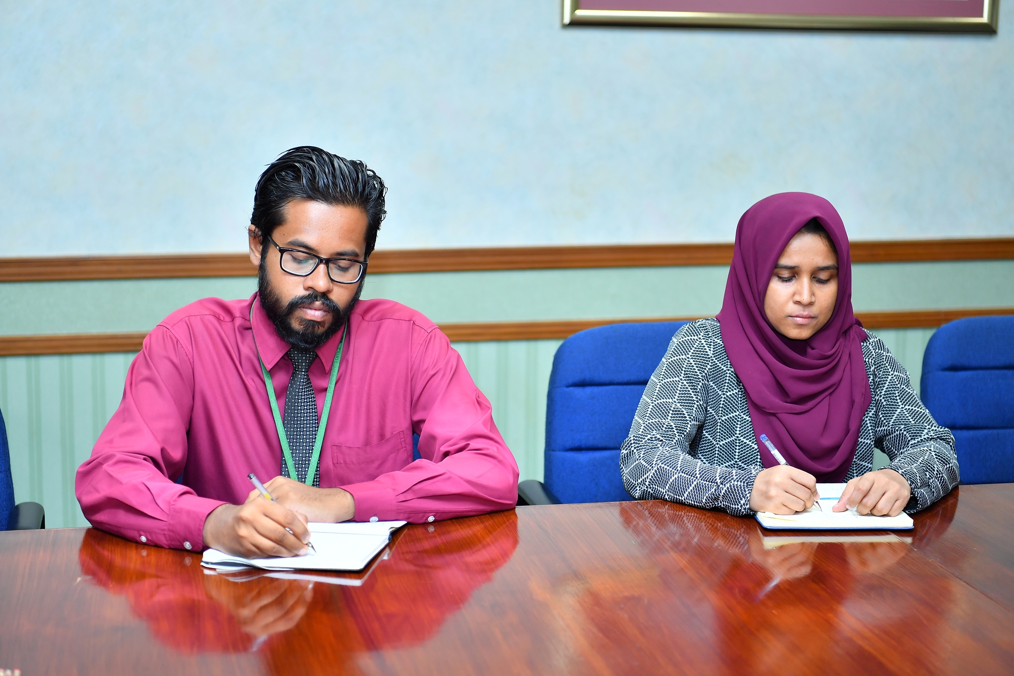 ކަރަންޓު ކަނޑާލުމާ ގުޅިގެން މާފަރު ކައުންސިލުގެ ހިދުމަތް ހުއްޓާލައިފި